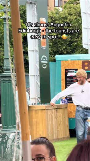 Experience the Excitement of Edinburgh Fringe Festival