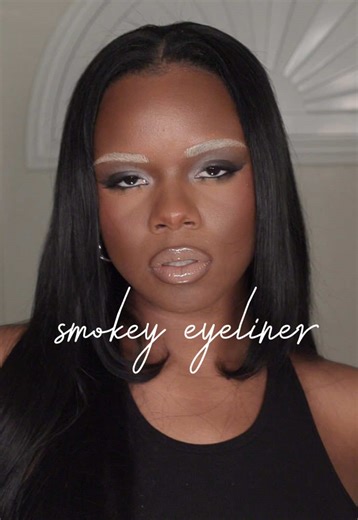 Achieve the Perfect Smokey Eyeliner for Hooded Eyes