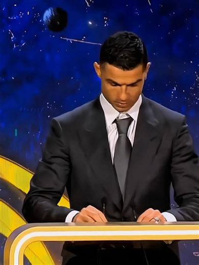 When Ronaldo Roasts Short People 😳😂