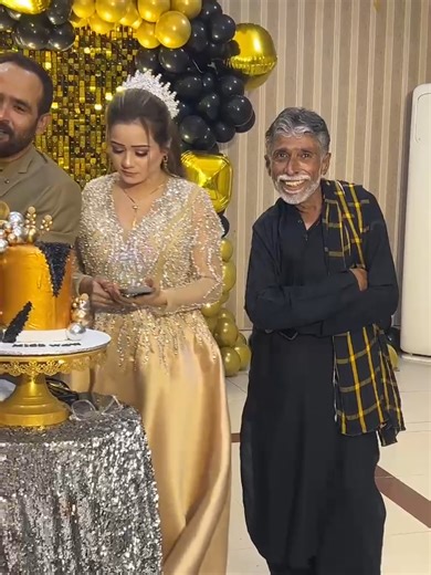 #foryourpage #fypviraltiktok🖤シ゚☆♡ #duet #CapCut @MiSsWoW @zafarrind3 | miss wow