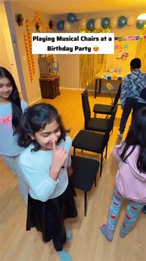 Rita patel on Instagram: "Musical chairs fun 🤩🥳🎂🎉 #musicalchairs #birthdayparty #partygames #kidsfun #birthdayvibes #partytime #familyfun #reelsindia #reels #instagram #instareels #viral #trendingreels #trending #explore"