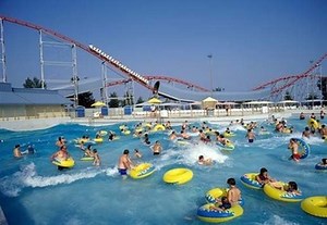 Outdoor waterpark