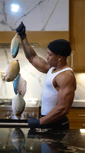 Darryl Williams | Having a wife and three kids is a daily assignment I don’t take lightly.. | Instagram