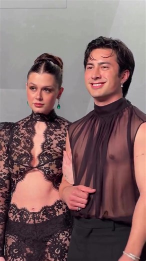 Hudson Williams and his girlfriend Kate at the Vanity Fair #Oscars After Party Red Carpet 📲 Via VanityFair #hudsonwilliams #heatedrivalry #ShaneHollander