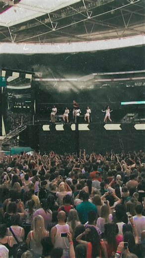 Iggy Azalea - Fancy Lyrics Video