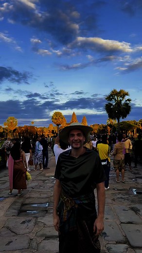 12M views · 818K reactions | ស្អាតណាស់ដូចមាសតែម្ដង​ អង្គរវត្ត​ របស់ខ្មែរ❤️️ | Jeremie KC Khmer Cartoons | Facebook