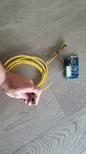 How to connect a Honeywell 4232cbm to Control4