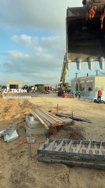 ‏#شعب_الصيني_ماله_حل😂😂