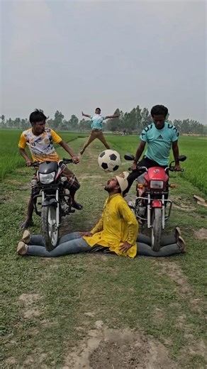 The football went straight into the man's mouth 98 # funny # comedy # video