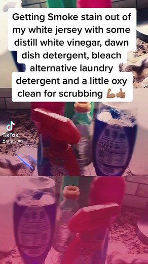 #cleaningsmokestains #homeremedy #cleaningsmokeoutyourclothes #whiteclothes #smokestain #cleanin #fyp #foryou #foryoupage