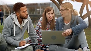 Rattachement fiscal étudiant : conditions, déclaration et avantages