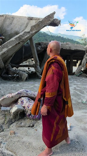 In a single moment, everything can change. 🕊️ As Venerable Bhikkhu Paññākāra, the Walk for Peace team, and Aloka walked through flood-devastated communities in Nepal, we are reminded of life’s impermanence and the importance of compassion. May we cherish what we have, care for one another, and never take an ordinary day for granted. May the people of Nepal find strength, healing, and peace as they rebuild. 🙏 #WalkForPeace #BuddhistMonks #NepalFloodRelief #AlokathePeaceDog #LovingKindness @Alok