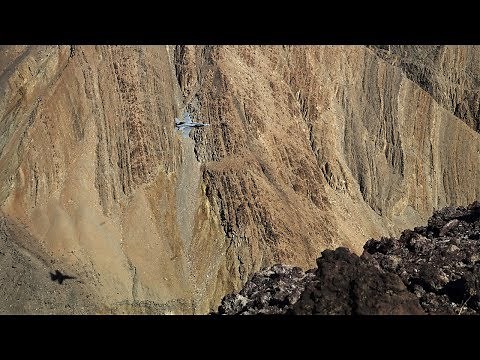 Navy F/A-18E fighter jet crashes in Inyo County near "Star Wars Canyon" | ABC7