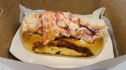 New restaurant on Marco Island: Custom-made lobster roll shop opens