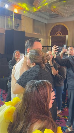 A proud moment and a sweet kiss! 💋 Sylvia Sanchez and husband Art Atayde showing some love for the incredible cast of 'I'm Perfect. ❤️ #MMFF51GabiNgParangal #MMFF51 #MMFF2025 #SylviaSanchez | Chantal