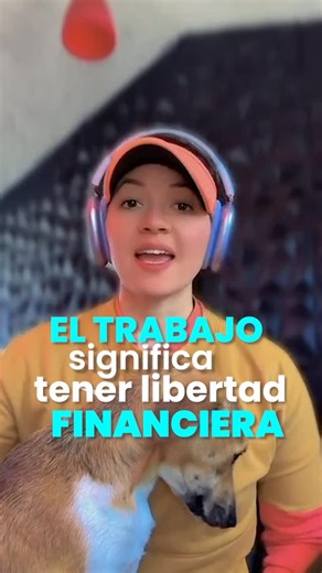 Suri Lima on Instagram: "💼 El trabajo no solo paga cuentas… te da libertad, independencia y poder de decisión. 💪🔥 Nunca aconsejaría a mi hija quedarse en casa sin metas — al contrario, le enseñaría a trabajar, crear y construir su libertad. 💫 #motivacionfemenina #libertadfinanciera #mentalidaddesuperacion #independencia #surilima"
