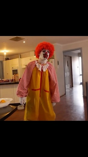 Yadro | Green Screen & Memes on Instagram: "Ronald Mcdonald Commercial Meme Template #mcdonalds #meme #memes #memesdaily #memepage #memes😂"