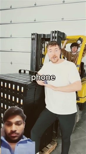 Random Logo Ko Phone Gift 😱📱 | Insane Reaction! | Funny Giveaway Video | Must Watch 🤯🔥 #shorts