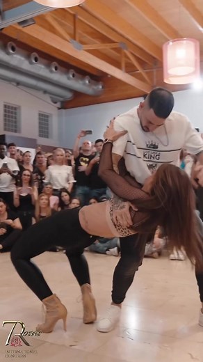 Bachata by Daniel y Desiree😍 | Dance Capitale