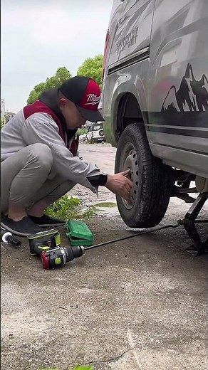 Fast Tire Removal Hack You Need to Know#craftsmanship #craftsman #tools #diy