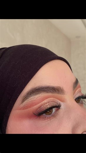 #mekeup #tutorials #cutcrease #glitter #constantine