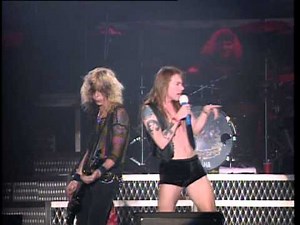 Guns n Roses - IT'S SO EASY LIVE IN TOKIO 1992