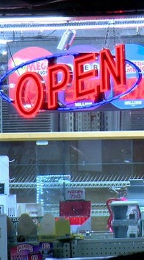 Hendersonville officials approve zoning amendment restricting new vape shops within 1,000 feet of schools and youth spaces after community concerns over rising vape store numbers and marketing toward children. Hear more about this change tonight after the game and at the link in our bio. #vapeshop #vaping #zoning #schools #school #youth #localnews #hendersonville #tn #tennessee #nashville | WZTV FOX 17 News, Nashville