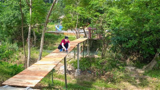Build a Higher And Stronger Bridge With Iron Bars: Bridge Deck Made Of Wooden Slats. Quan Thi Ky | Free Bushcraft