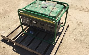 John Deere GEN-8000-1JS0 Portable Generator | Agriculture
