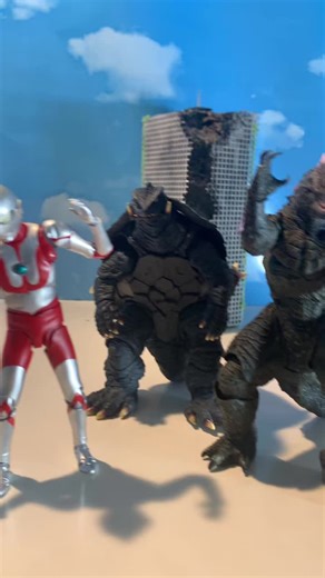 Godzilla vs Gamera: Iconic Monster Showdown