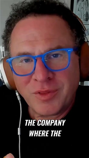 Steve's a data expert, but his presentation flopped. Why? Bad data. It proves even the best skills can't overcome flawed information. Always double-check your sources! #DataAnalysis #DataIntegrity #BusinessFails #PresentationSkills #DataDriven | Four Fs Podcast