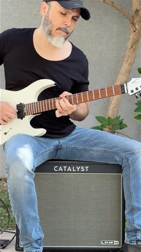 Sultans of… Metal - Line 6 Catalyst CX 100