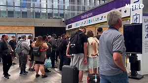 Crowds form at Paddington station as Power Outage causes 'severe delays' to TFL services