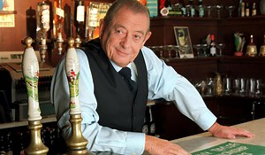 Heartbeat actor Derek Fowlds has passed away after a battle with pneumonia, aged 82 - Extra.ie