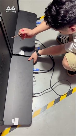 How to connect two screens?#leddisplay #ledscreen #ledposterscreen #leddisplaymanufacturer