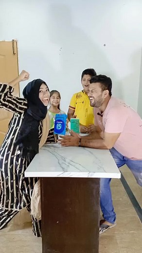 Fastest To Grab The Present Win! 🎁 #vibrantsquad #tiktok #foryou #10m #trendingvideo #foryoupage #viral #whattoplay #capcut_edit