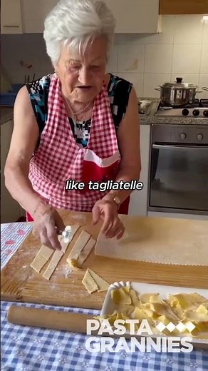 Three Italian Nonnas make Homemade Pasta & Sauce! #pasta #italianfood