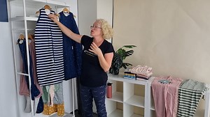 "Do Woolbabe Sleeping Bags come with double ended zips?" Yes! Lou shows how to use these properly in both the side-sip and front-zip styles 👀⬇️ | The Sleep Store