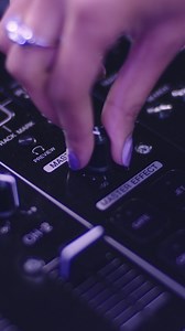 Get up to 100% fuller & thicker looking lashes with Rimmel's first ever Hyaluronic Acid Mascara! | Rimmel London