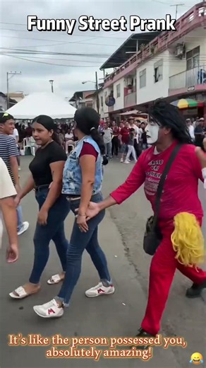 Funny Street pranks🤣🤣#funnyvideo #amazing #prank #reaction #fyp