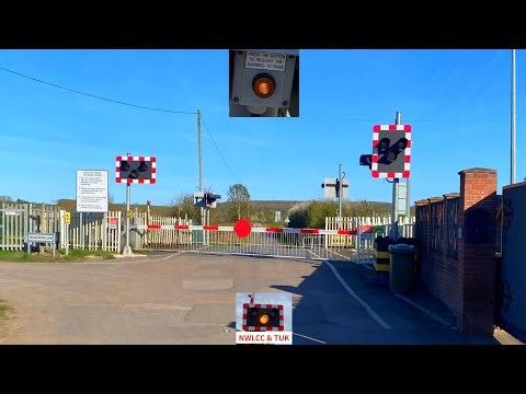 (Request Crossing) Retford (Gringley Road) Level Crossing, Nottinghamshire