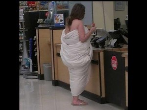 26 Funny And Strange Photos Captured By Walmart Security Cameras