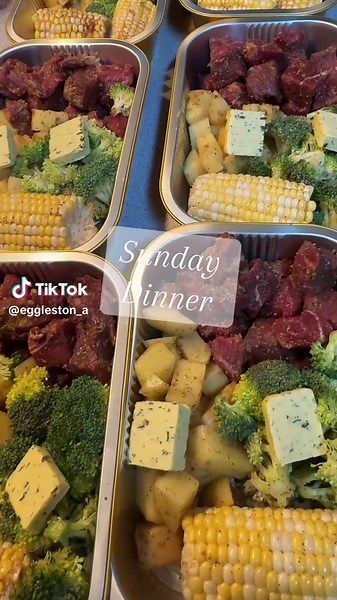 I call these HOBO Steak Dinners and my son calls them “fancy TV dinners” (Steak, Potatoes, Corn, and Broccoli) #sundaydinner #comfortfood #familytime #fyp
