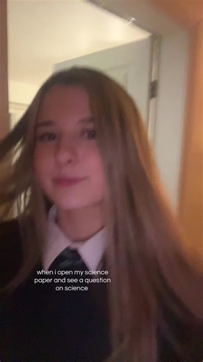 Exploring Science Questions in Exam Papers