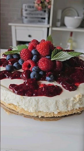 Sommerlicher Quarkkuchen OHNE BACKEN - wunderbar cremig - einfaches Rezept