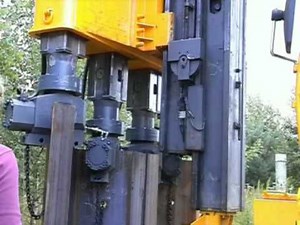 RTG - Sheet Pile Press