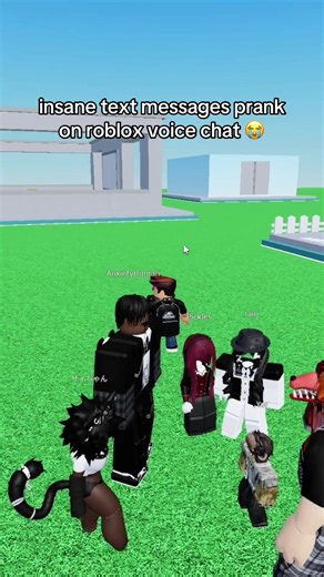 it just kept getting worse 🫩💔 #roblox #funny #memes #prank #gaming | Roblox