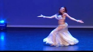 Meet BDE dancer @natalie_hayat 💓 enjoy this stunning performance from our #bde10yearsanniversary show 2019! Her talent goes beyond the dance floor! Follow her and catch her online programs! #bde #bellydanceevolution . . . .#2getherWeMove #2getherWeMoveLive #bellydanceevolution #BDE #BDEx #jillina #bellydance #online #quedateencasa #dance #bellydancer #danzaarabe #bellydance #bellydancelife #ilovebellydance #orientaldance #egyptiandance #bauchtanz #danzadelventre #danzaorientale #bellydancer #sh