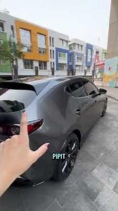 MAZDA 3 HATCHBACK AUTOMATIC 2023 MILEAGE: 19,000 CALL/WA: 081910798569