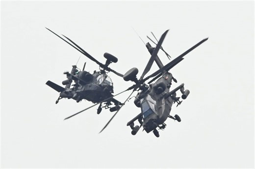 Apache choppers and US jets 'target' Iran forces in Strait of Hormuz